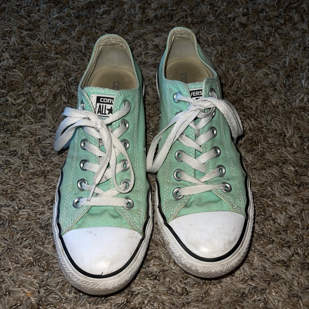 Women’s converse